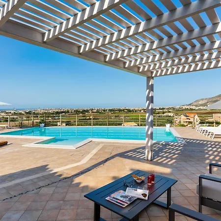 Cielo Villa Paceco