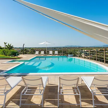 Cielo Villa Paceco